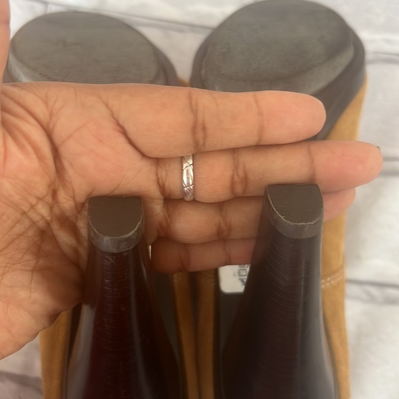 Michael Michael Kors suede, leather camel Oxford heels size 10M - Picture 9 of 11